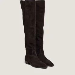 Bottes à bouts pointus