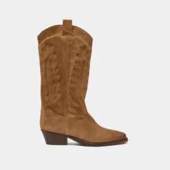 Bottes à bouts pointus et surpiqures apparentes