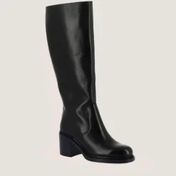 Bottes à hauts talons