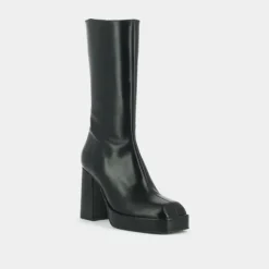 Bottes à plateformes et bouts carrés
