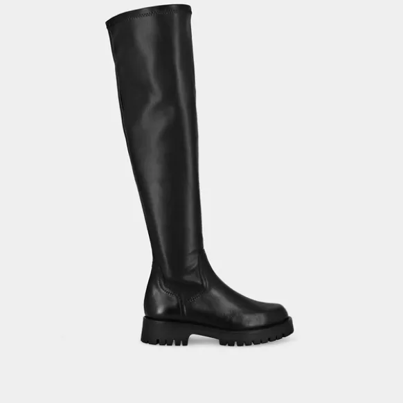 Bottes à semelles crantées