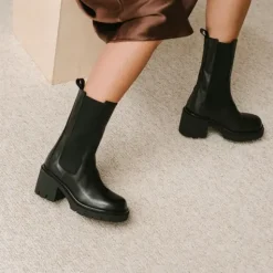 Bottes à semelles crantées et élastiques