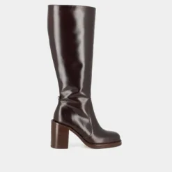 Bottes à talons débordants