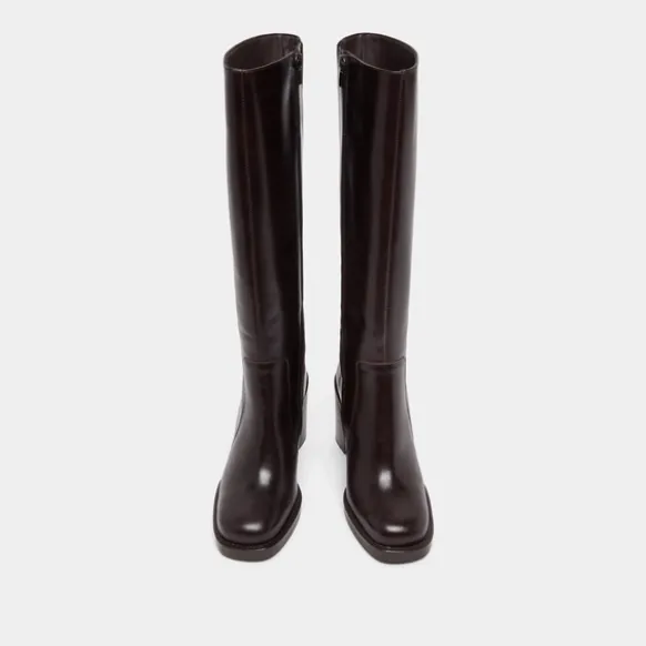 Bottes à talons débordants