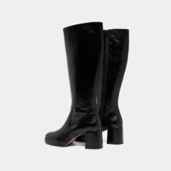 Bottes à talons et plateformes