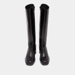 Bottes à talons et plateformes