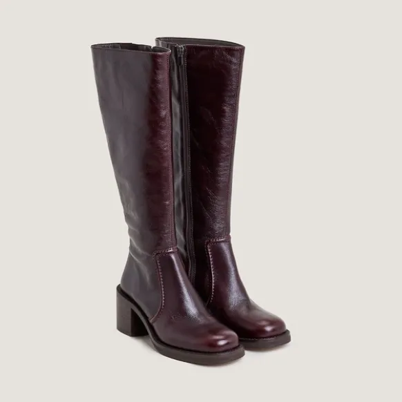 Bottes à talons lamellés