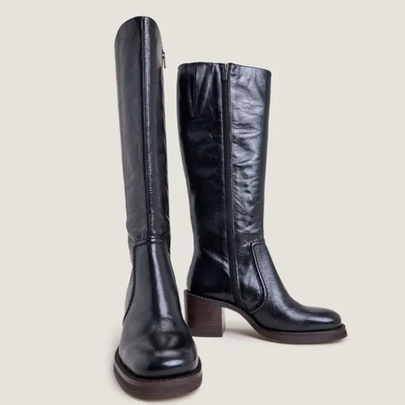 Bottes à talons lamellés