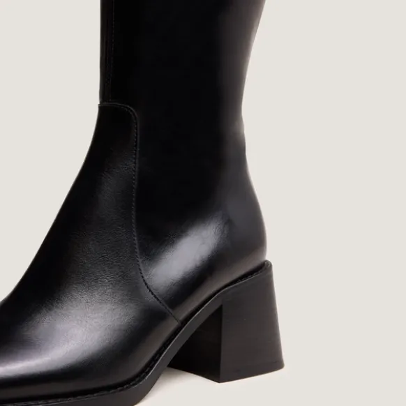 Bottes à talons épais et bouts carrés