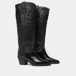 Bottes à talons épais et surpiqures apparentes
