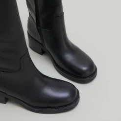 Bottes hautes à boucles