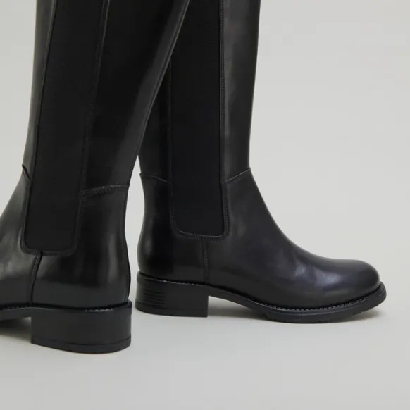 Bottes plates à bouts ronds