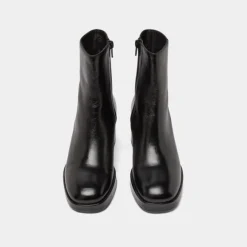 Bottines à bouts carrés