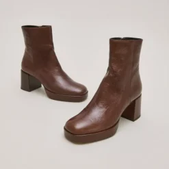 Bottines à bouts carrés