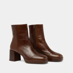 Bottines à bouts carrés