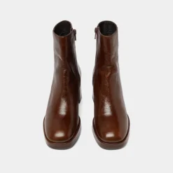 Bottines à bouts carrés