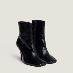 Bottines à bouts carrés et talons fins