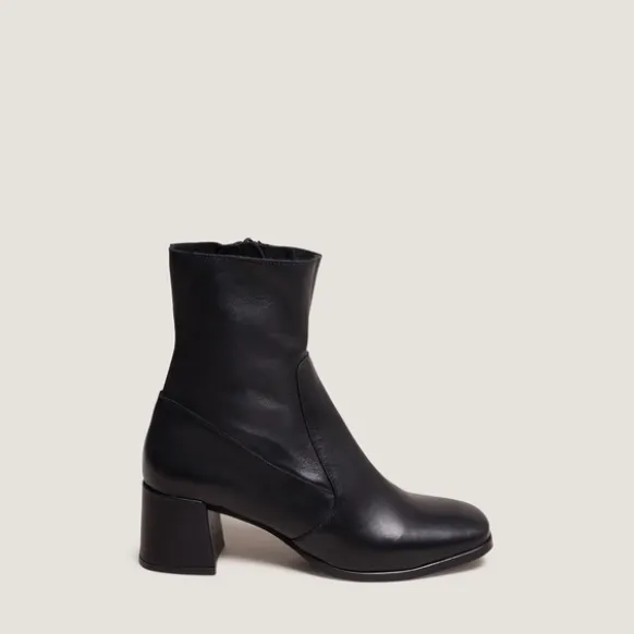Bottines à bouts ovales
