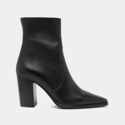 Bottines à bouts pointus