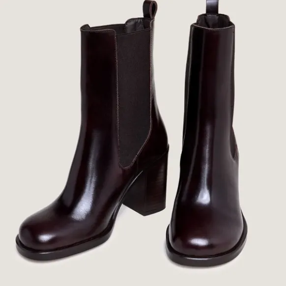 Bottines à élastiques et bouts arrondis