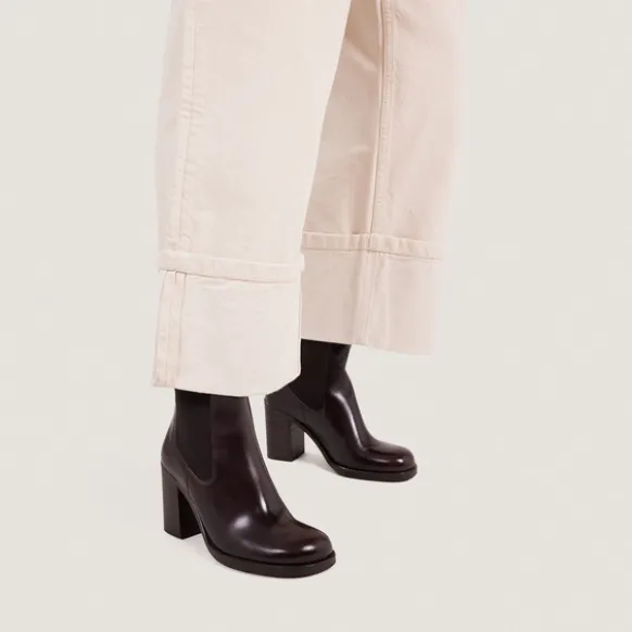 Bottines à élastiques et bouts arrondis
