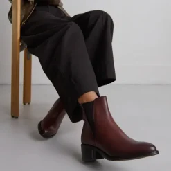 Bottines à élastiques triangulaires