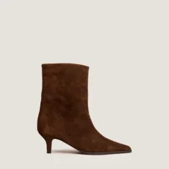 Bottines à petits talons fins et bouts pointus