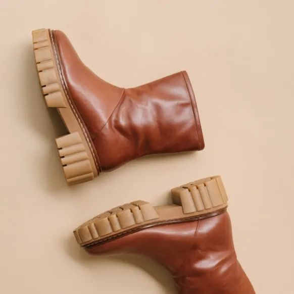 Bottines à semelles crantées