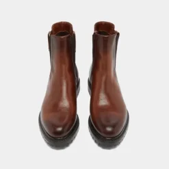 Bottines à semelles crantées et élastiques