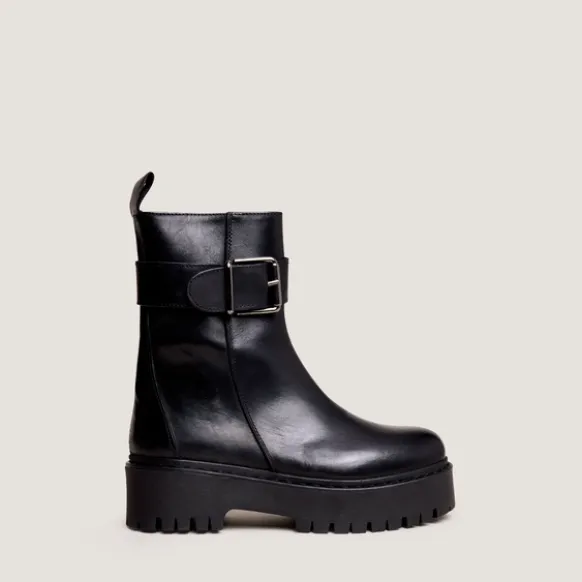 Bottines à semelles crantées