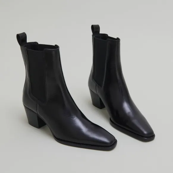 Bottines à talons biseautés et bouts poi...