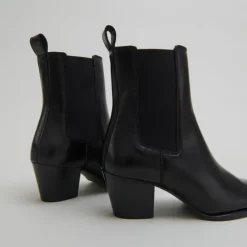 Bottines à talons biseautés et bouts poi...