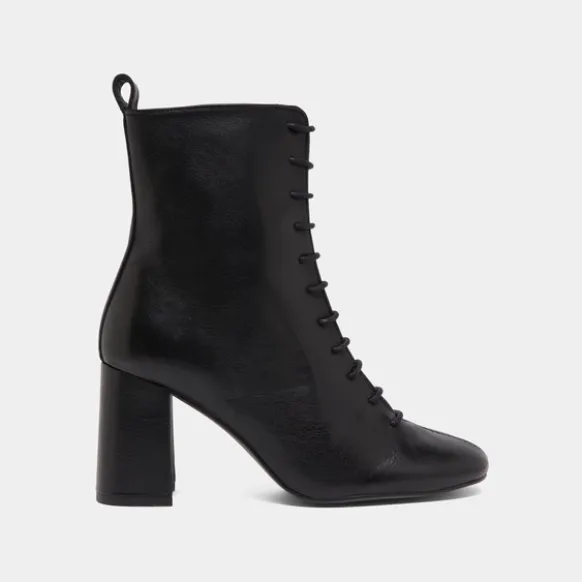 Bottines à talons et à lacets
