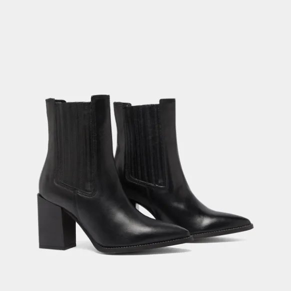 Bottines à talons et bouts pointus