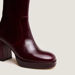 Bottines à talons et bouts carrés