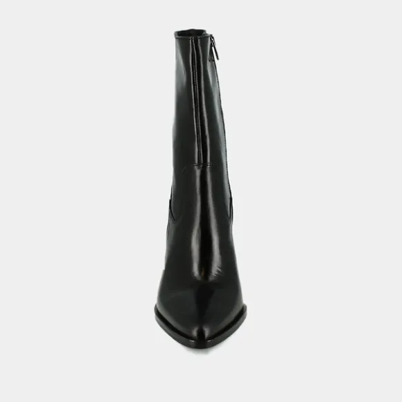 Bottines à talons et bouts pointus
