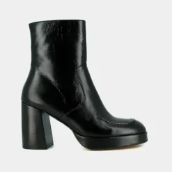 Bottines à talons et bouts carrés
