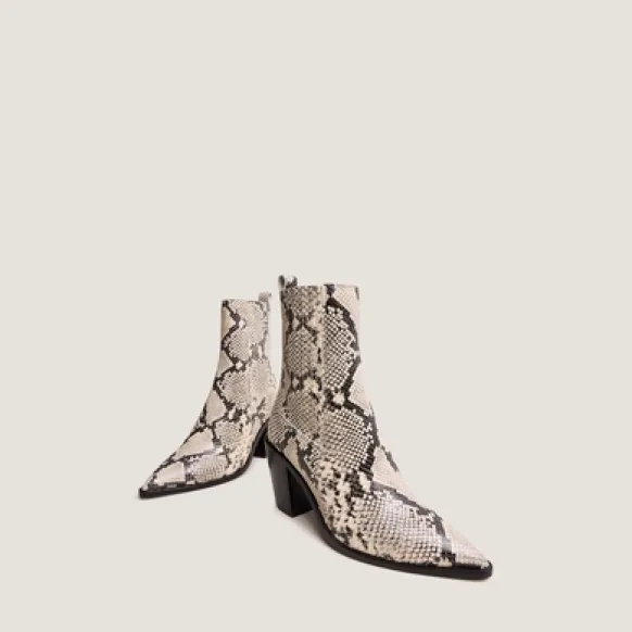 Bottines à talons et fronces