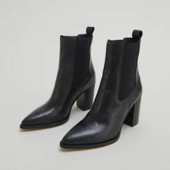 Bottines à talons et élastiques
