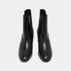 Bottines à talons et élastiques