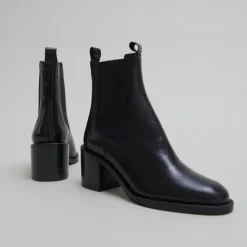 Bottines à talons et élastiques