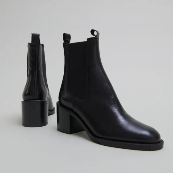 Bottines à talons et élastiques