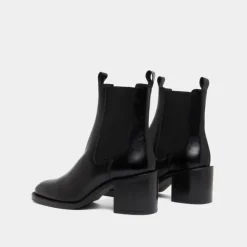 Bottines à talons et élastiques