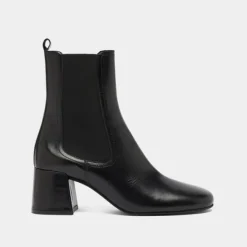 Bottines à talons et élastiques