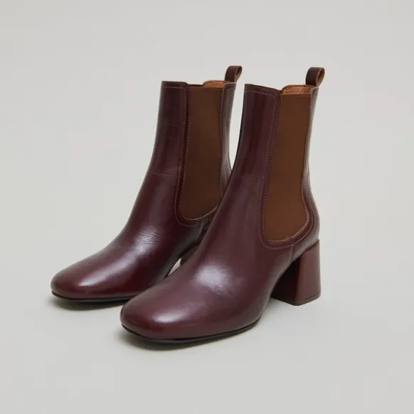 Bottines à talons et élastiques