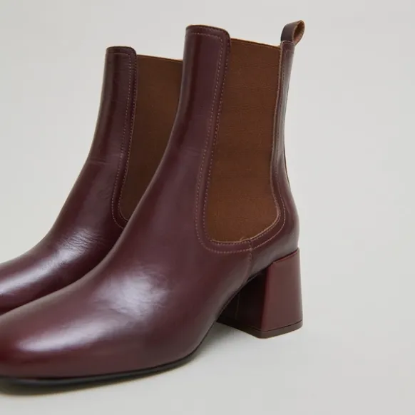 Bottines à talons et élastiques