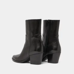 Bottines à talons et surpiqures apparentes