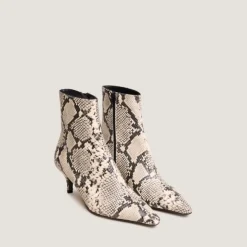 Bottines à talons fins et bouts pointus