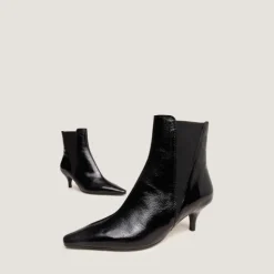 Bottines à talons fins et bouts pointus