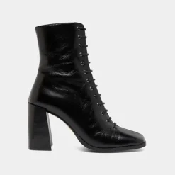Bottines à talons lacées
